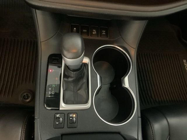 Used 2017 Toyota Highlander XLE image 19