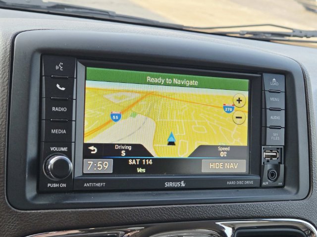 Used 2015 Chrysler Town & Country Touring FWD image 25
