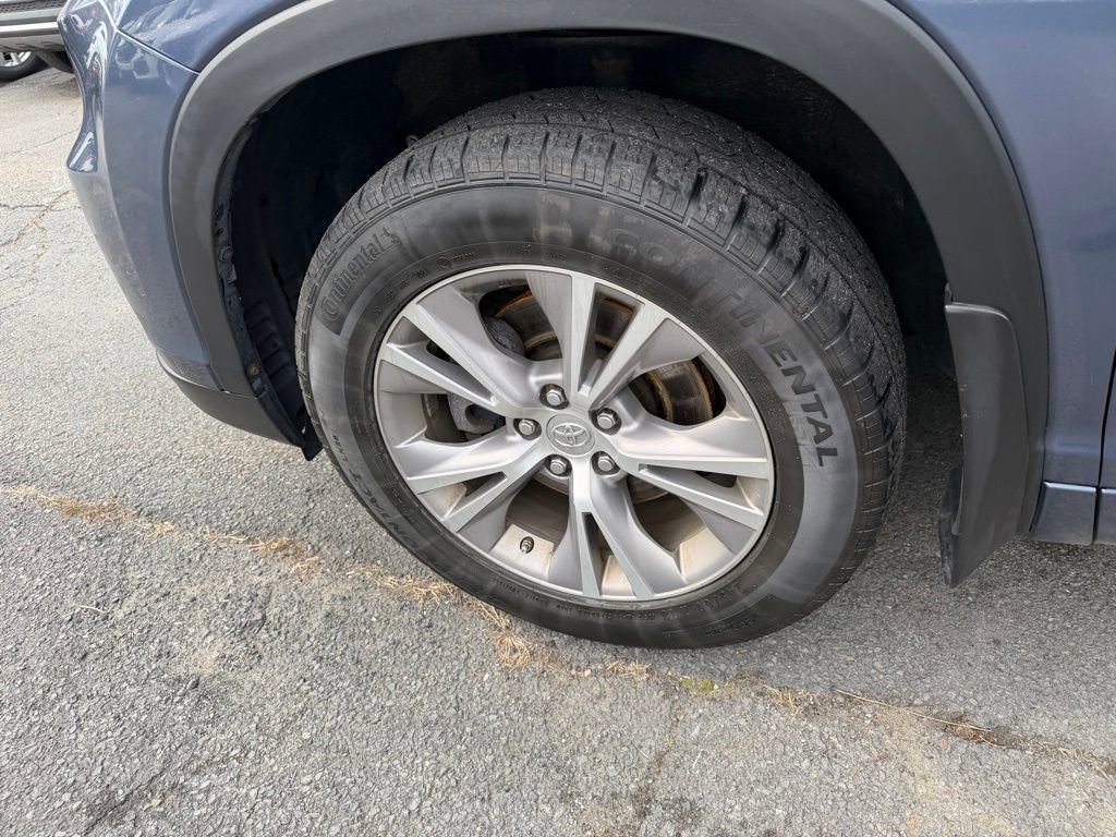 Used 2014 Toyota Highlander Plus image 11