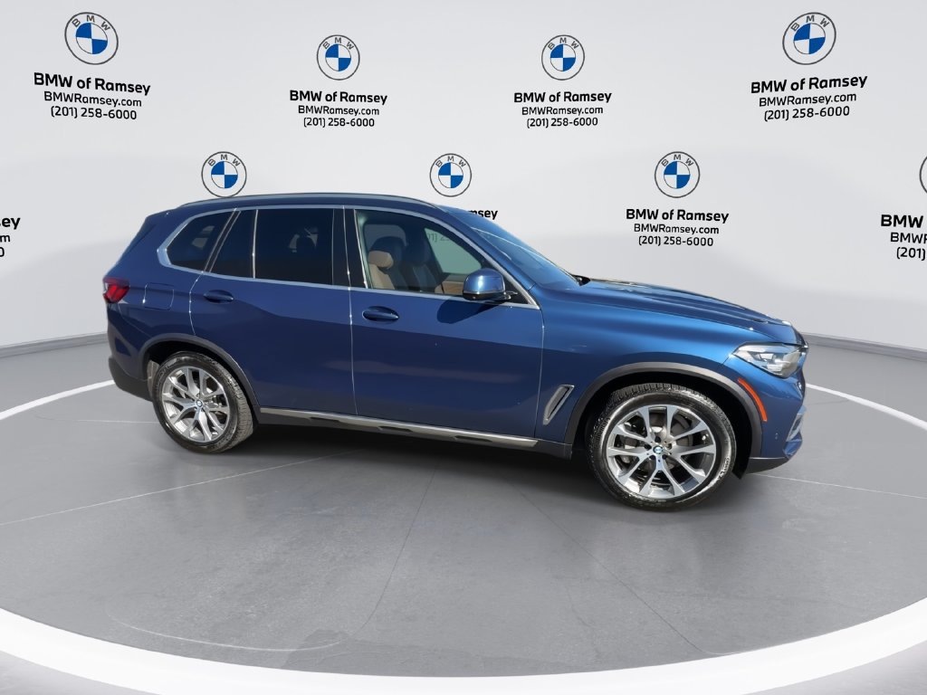 Used 2020 BMW X5 xDrive40i w/ Premium Package AWD/4WD image 9