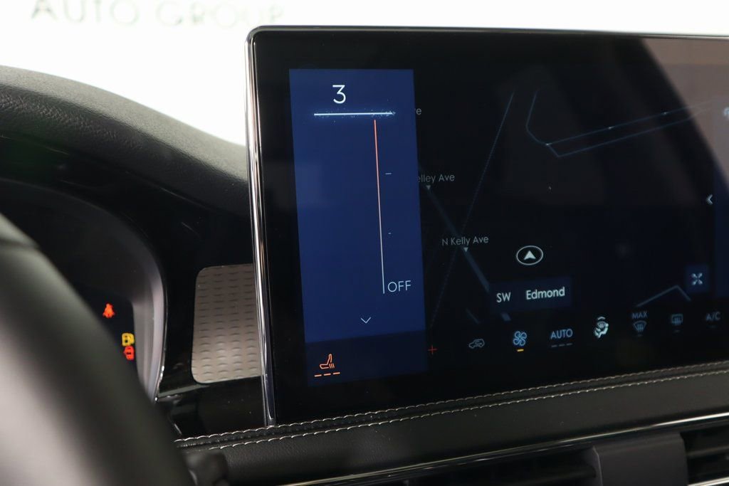 New 2025 Lincoln Corsair Grand Touring image 8