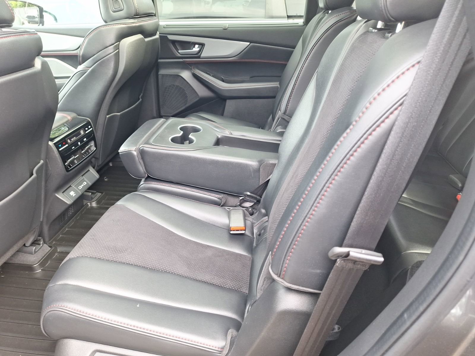 Used 2022 Acura MDX A-Spec image 34