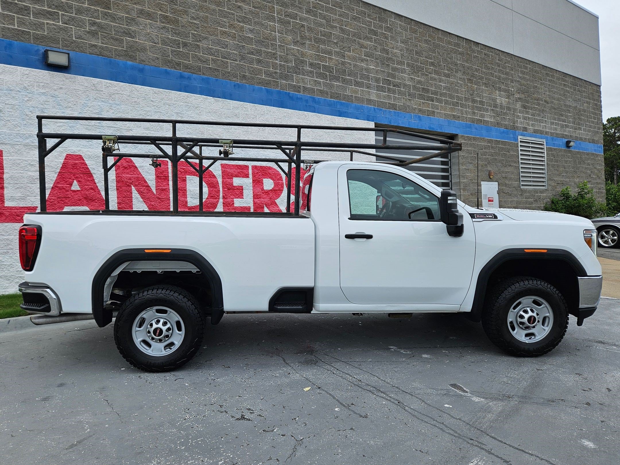 Used 2021 GMC Sierra 2500 2WD Regular Cab w/ Convenience Package image 8
