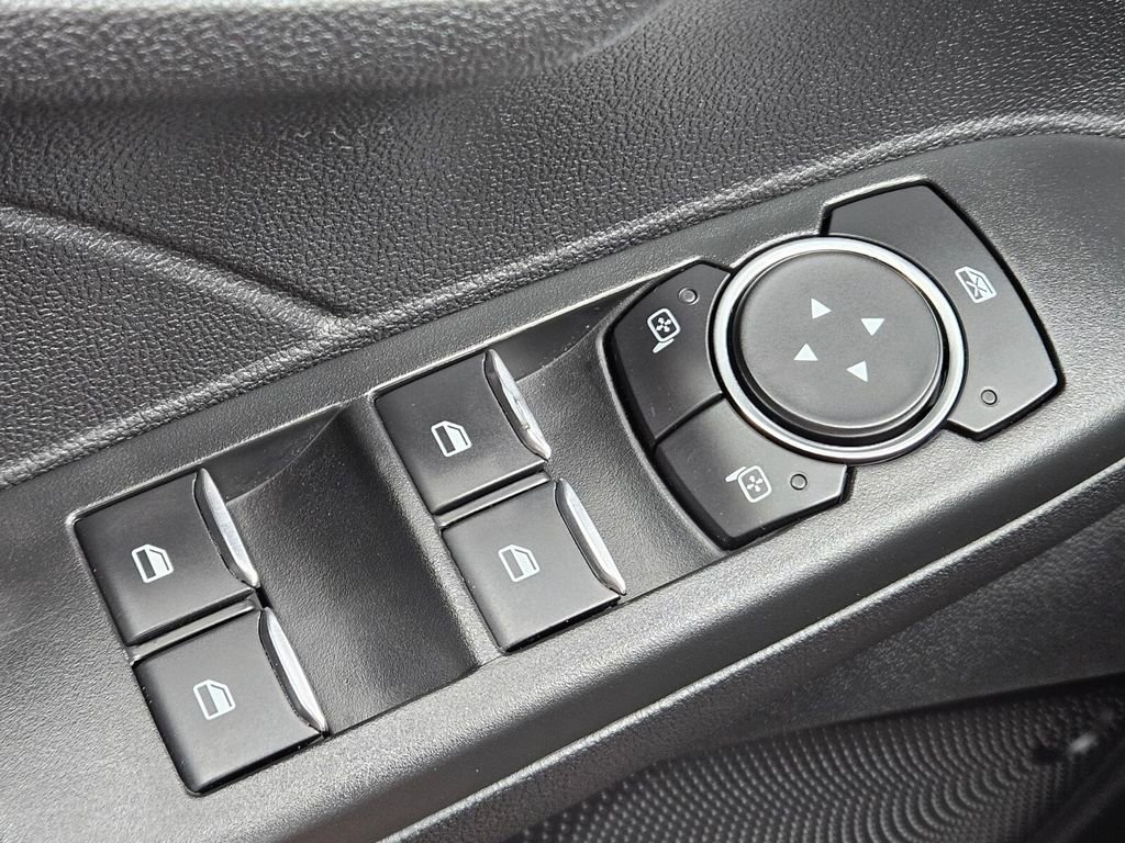 Used 2022 Ford Escape SE image 17