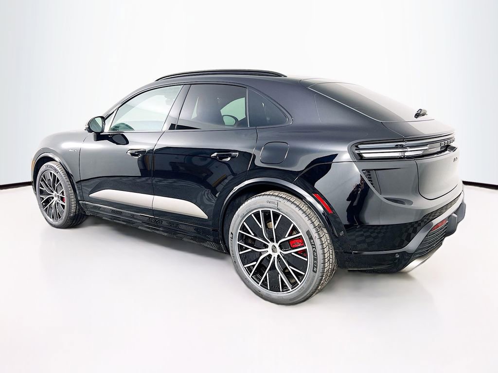 New 2026 Porsche Macan Turbo Electric image 3