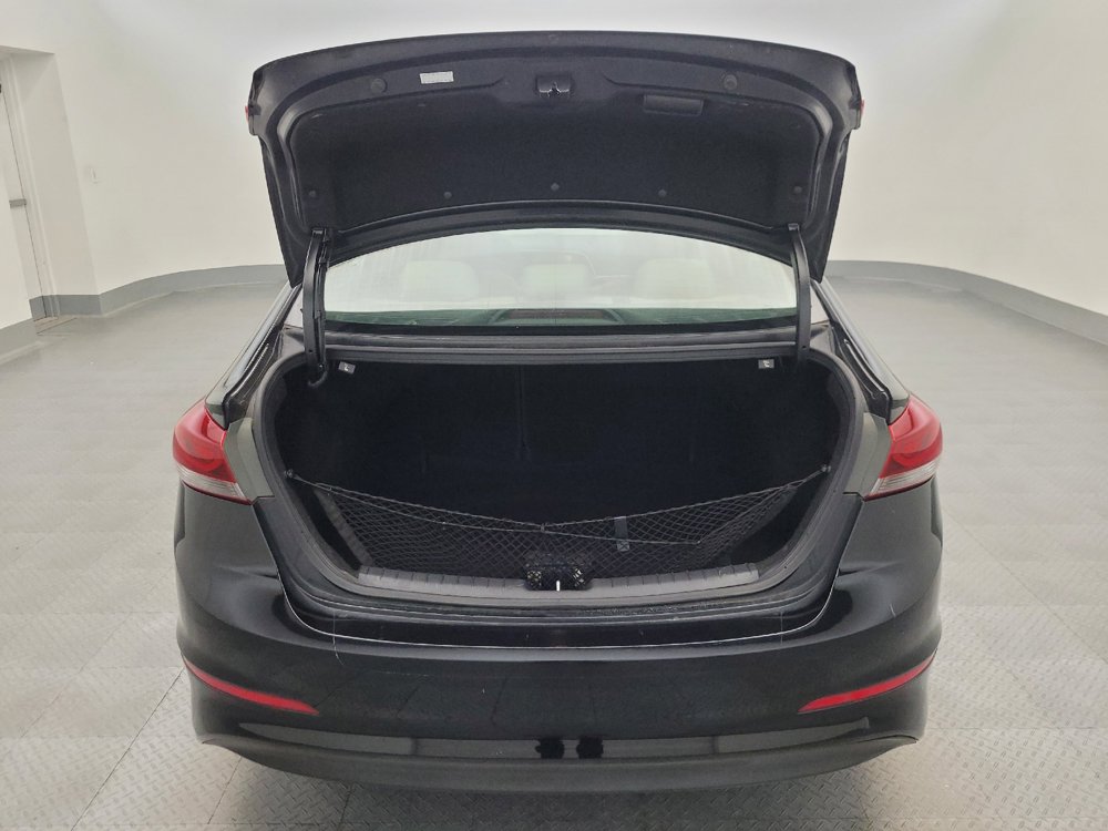 Used 2017 Hyundai Elantra Limited FWD image 29