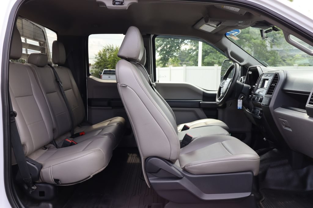 Used 2022 Ford F550 4x4 SuperCab Super Duty image 32