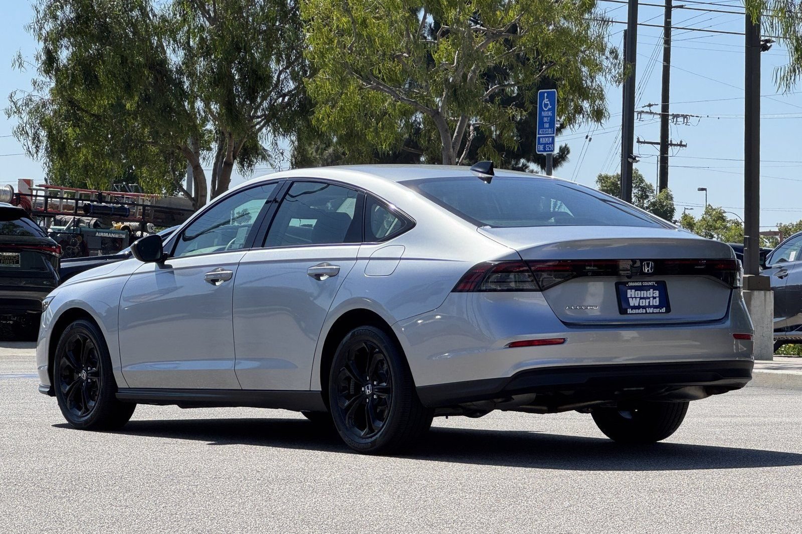 Certified 2025 Honda Accord SE image 4