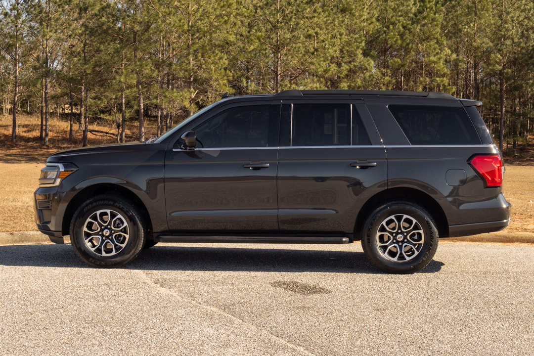 Used 2024 Ford Expedition XLT image 8