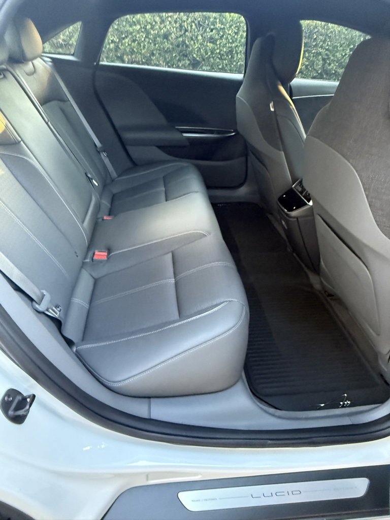 Used 2022 Lucid Air Grand Touring image 36