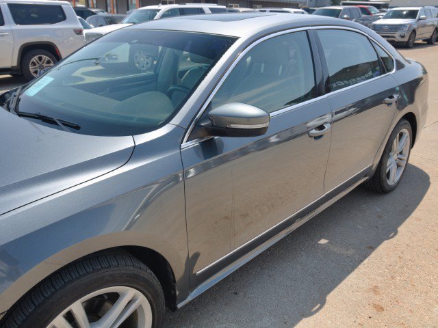 Used 2014 Volkswagen Passat 3.6 SEL Premium FWD image 7