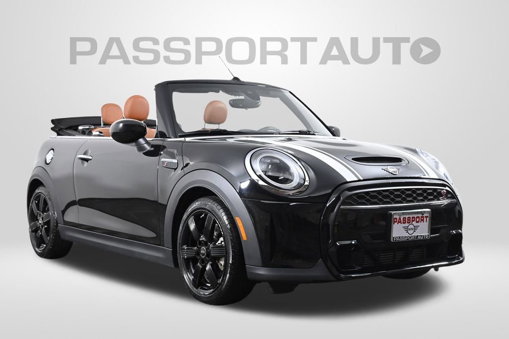 Used 2022 MINI Cooper S image 3