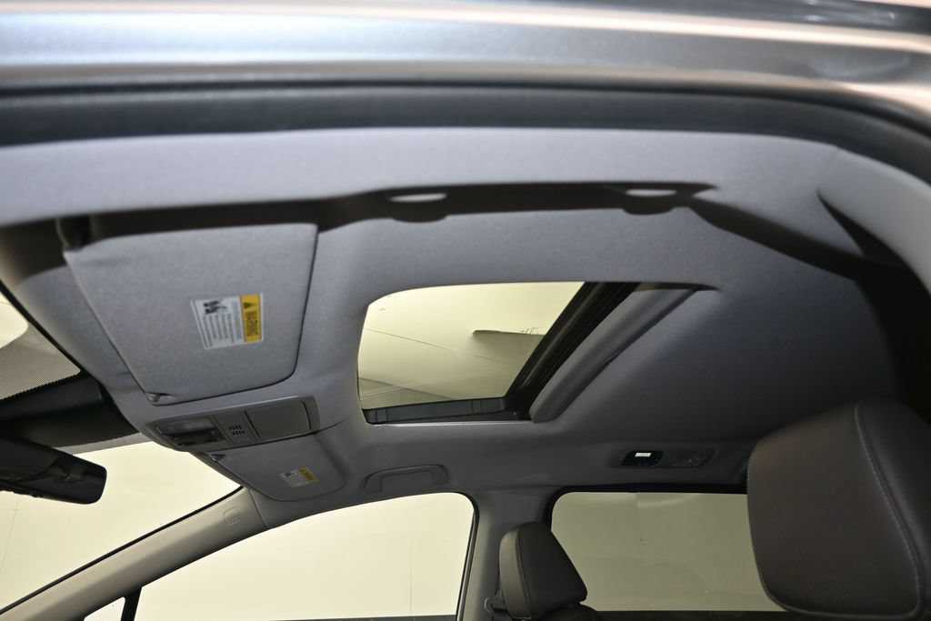 Certified 2024 Honda Odyssey EX-L image 21