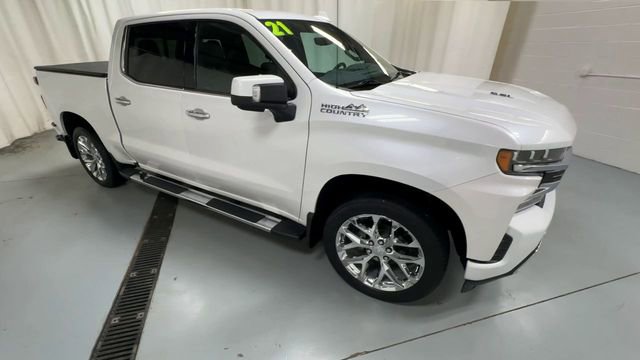 Used 2021 Chevrolet Silverado 1500 High Country w/ Technology Package image 2