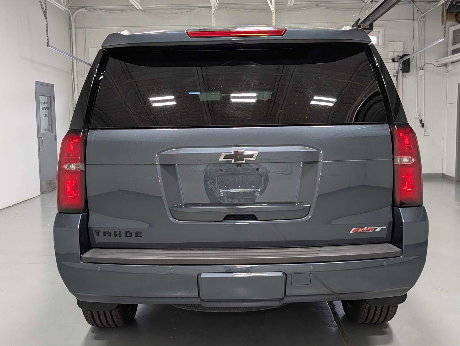 Used 2019 Chevrolet Tahoe LT w/ RST Edition AWD/4WD image 9