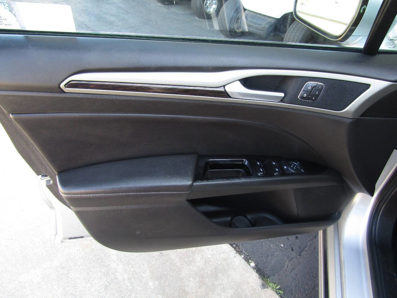 Used 2013 Ford Fusion SE image 15