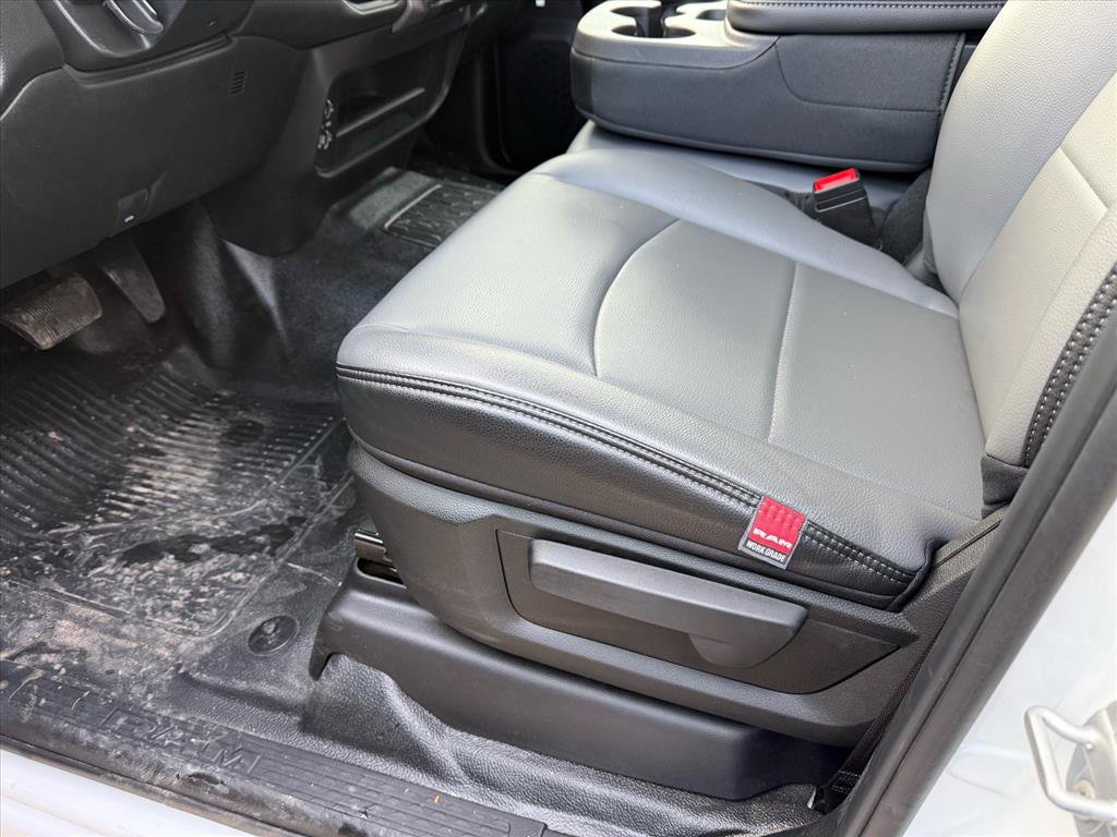 New 2026 RAM 5500 Tradesman w/ Chrome Appearance Group image 13