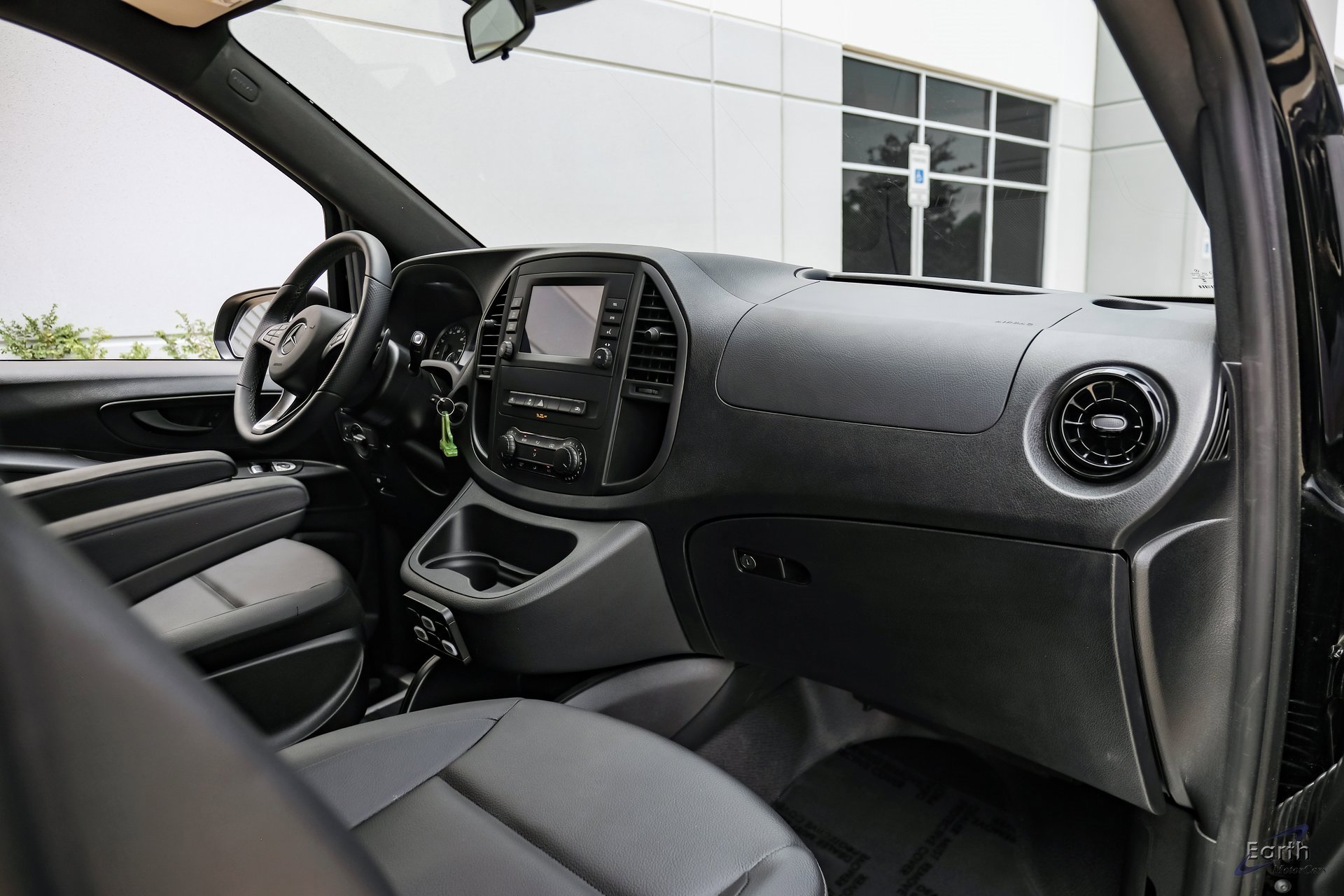 Used 2023 Mercedes-Benz Metris Passenger image 42