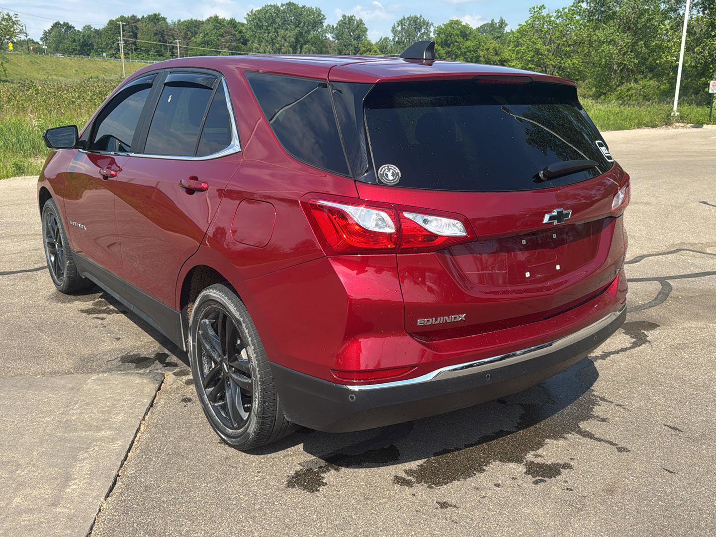 Used 2021 Chevrolet Equinox LT FWD image 3