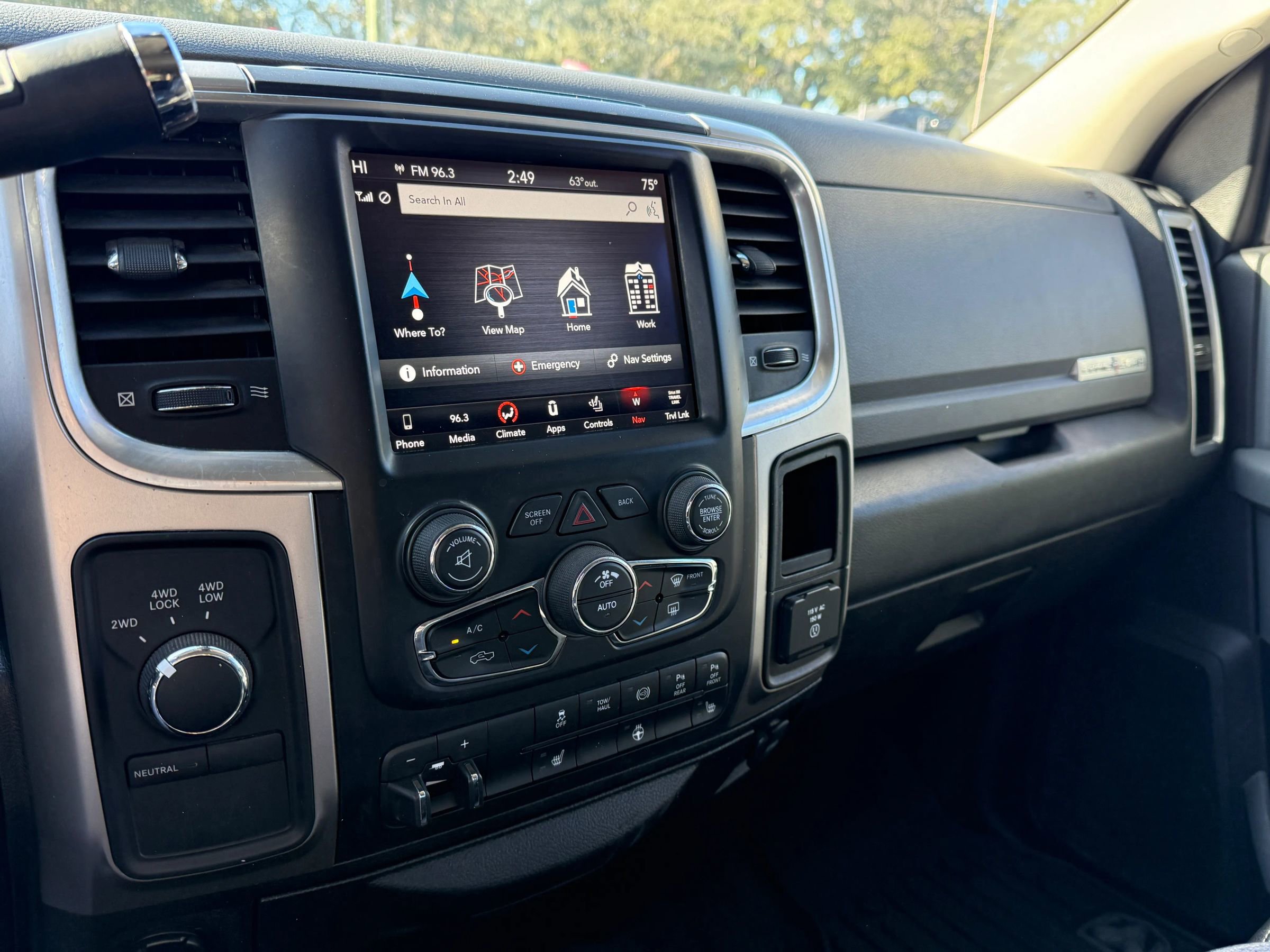 Used 2018 RAM 2500 Lone Star w/ Harvest Edition image 23