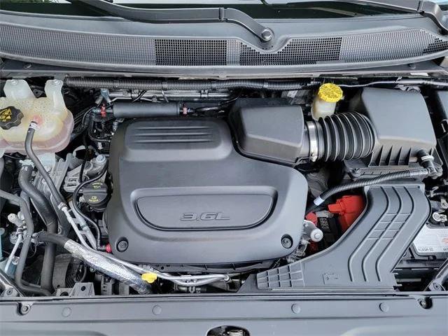 Certified 2019 Chrysler Pacifica Touring Plus w/ S Appearance Package FWD image 40