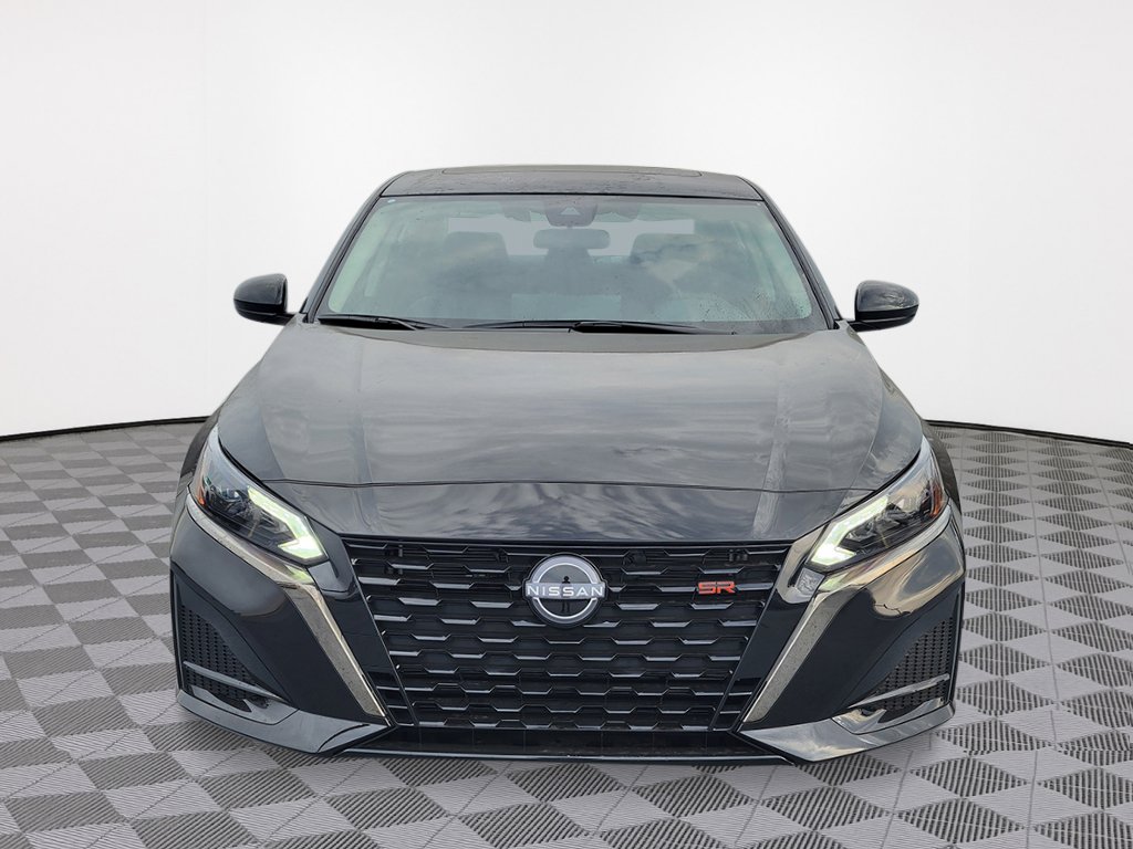 New 2025 Nissan Altima 2.5 SR image 9