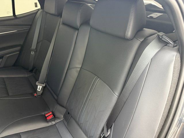 Used 2025 Toyota Camry XSE FWD image 35