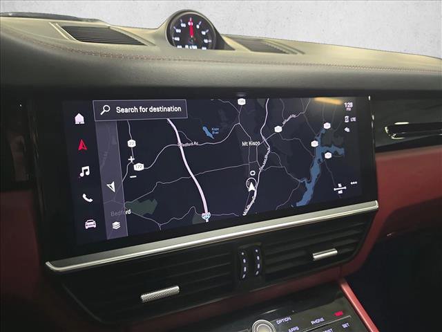 Used 2022 Porsche Cayenne S image 23