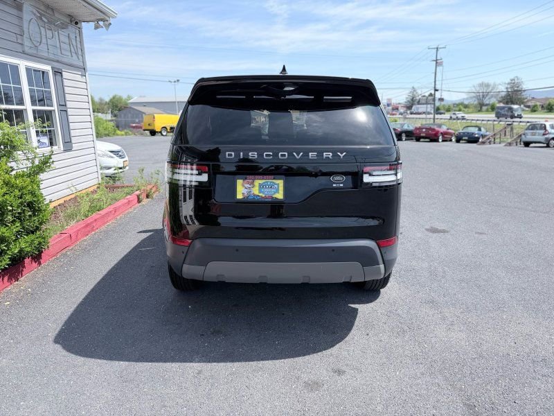 Used 2019 Land Rover Discovery SE AWD/4WD image 6