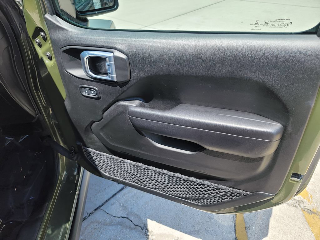 Used 2021 Jeep Wrangler Unlimited Sport AWD/4WD image 13