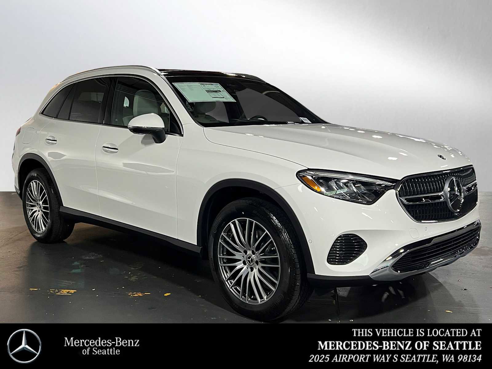 New 2025 Mercedes-Benz GLC 300 4MATIC