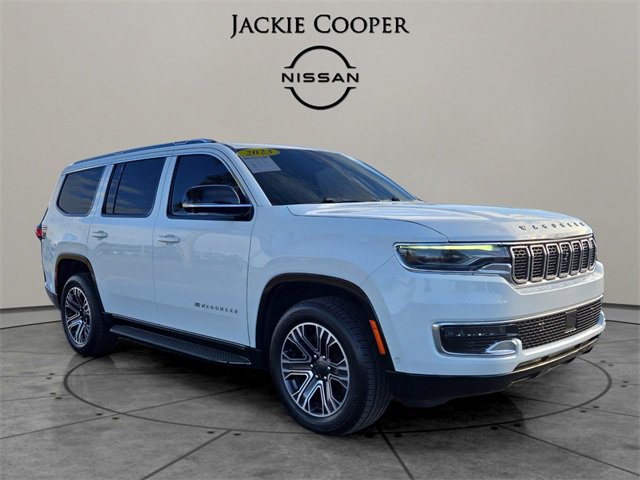 Used 2023 Jeep Wagoneer 4WD w/ Premium Group I image 7