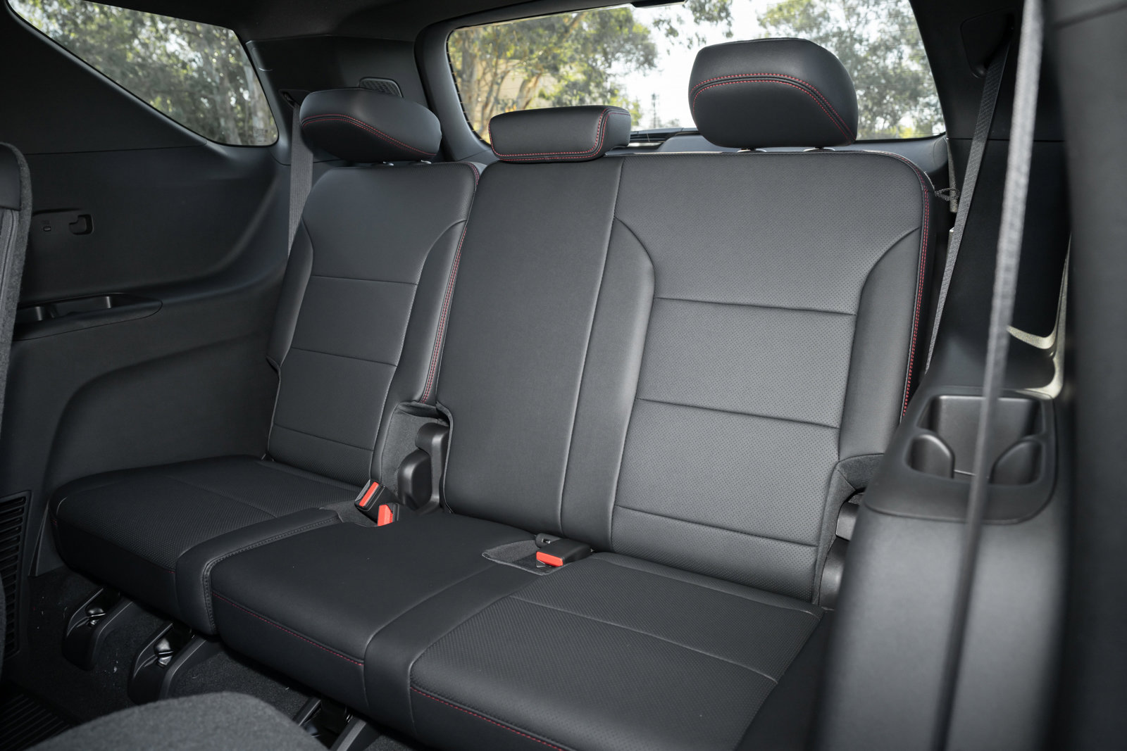 New 2026 Chevrolet Traverse RS w/ LPO, Floor Liner Package image 35