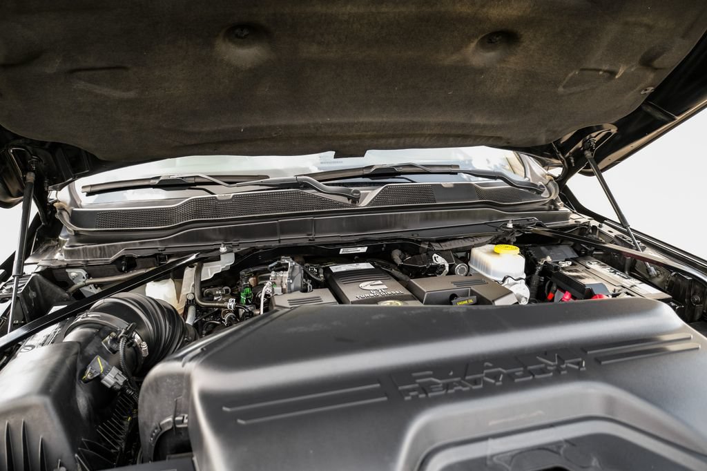 Used 2022 RAM 3500 Laramie AWD/4WD image 59