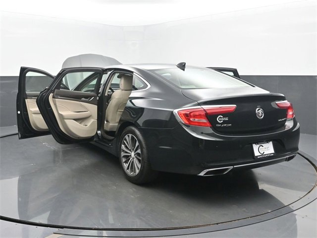 Used 2017 Buick LaCrosse Preferred image 27