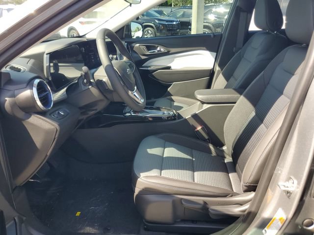 New 2026 Chevrolet Trax LT w/ Midnight Edition FWD image 8