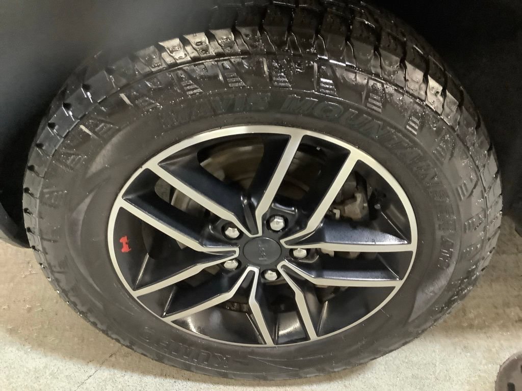 Used 2020 Jeep Grand Cherokee Trailhawk AWD/4WD image 11