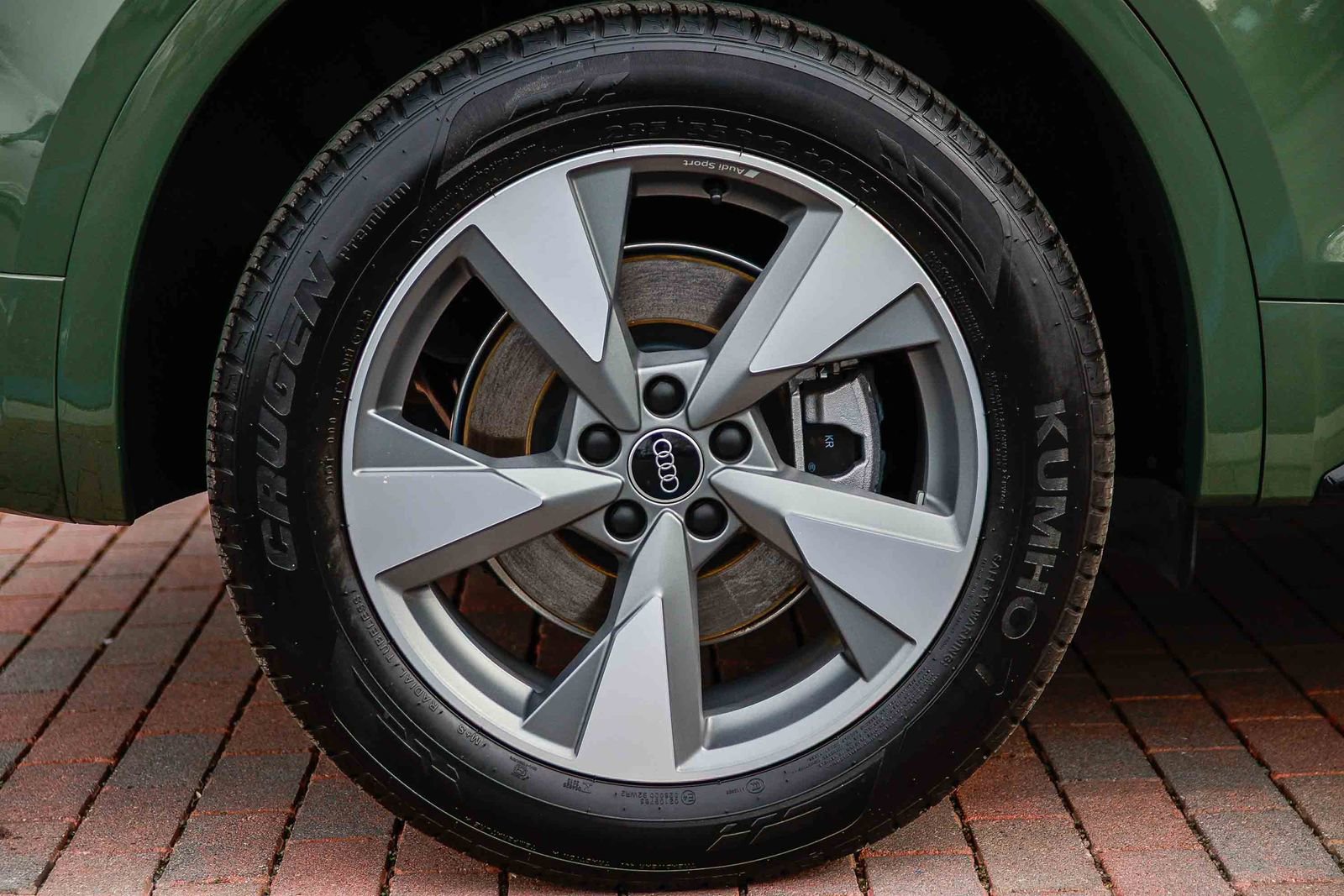 Certified 2024 Audi Q5 2.0T Premium Plus w/ Premium Plus Package image 10