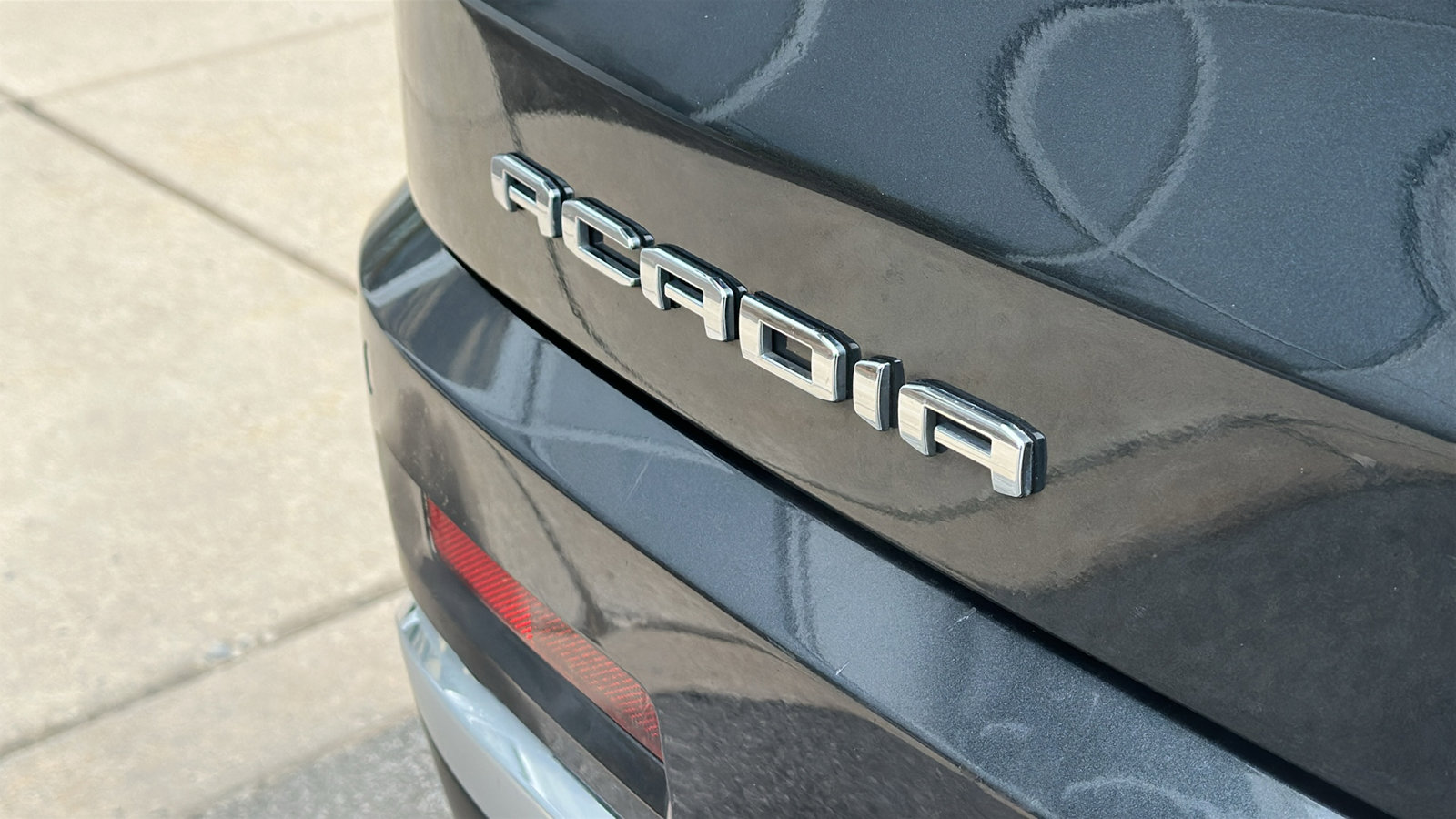 Used 2021 GMC Acadia Denali w/ Denali Ultimate Package image 10