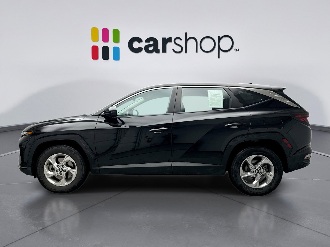 Used 2024 Hyundai Tucson SE FWD image 2