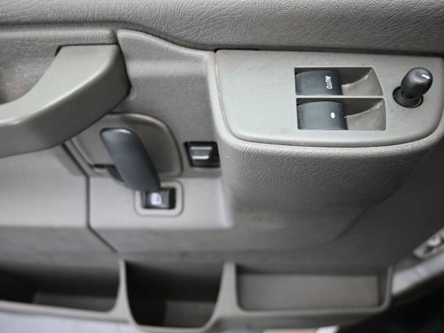 Used 2021 Chevrolet Express 2500 w/ Driver Convenience Package image 32