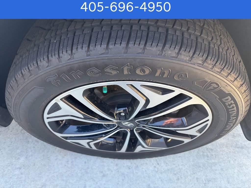 Used 2020 Hyundai Santa Fe SEL image 6