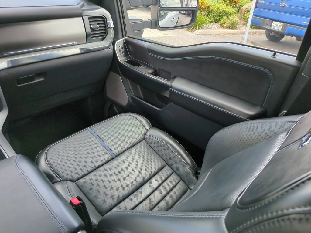 Used 2025 Ford F150 Platinum AWD/4WD image 21