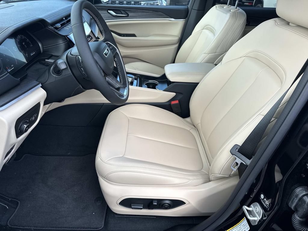 New 2026 Jeep Grand Cherokee Limited AWD/4WD image 13