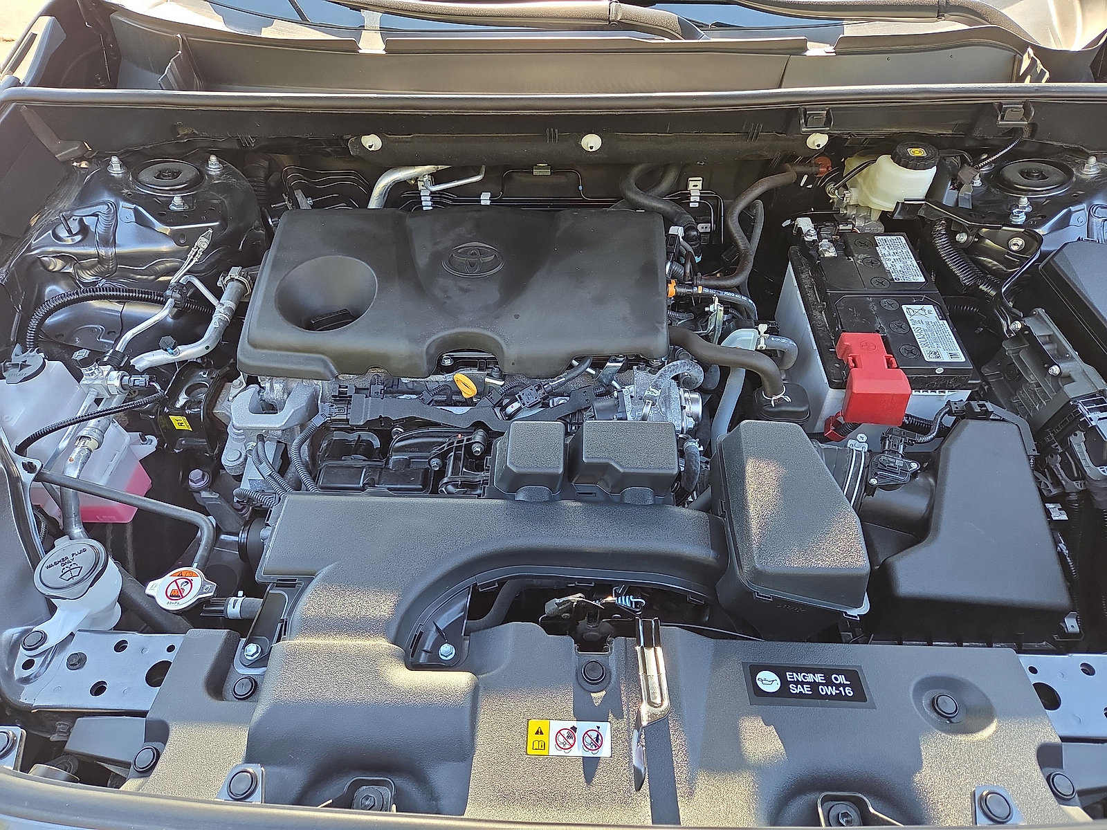 Used 2025 Toyota RAV4 XLE w/ Convenience Package image 34