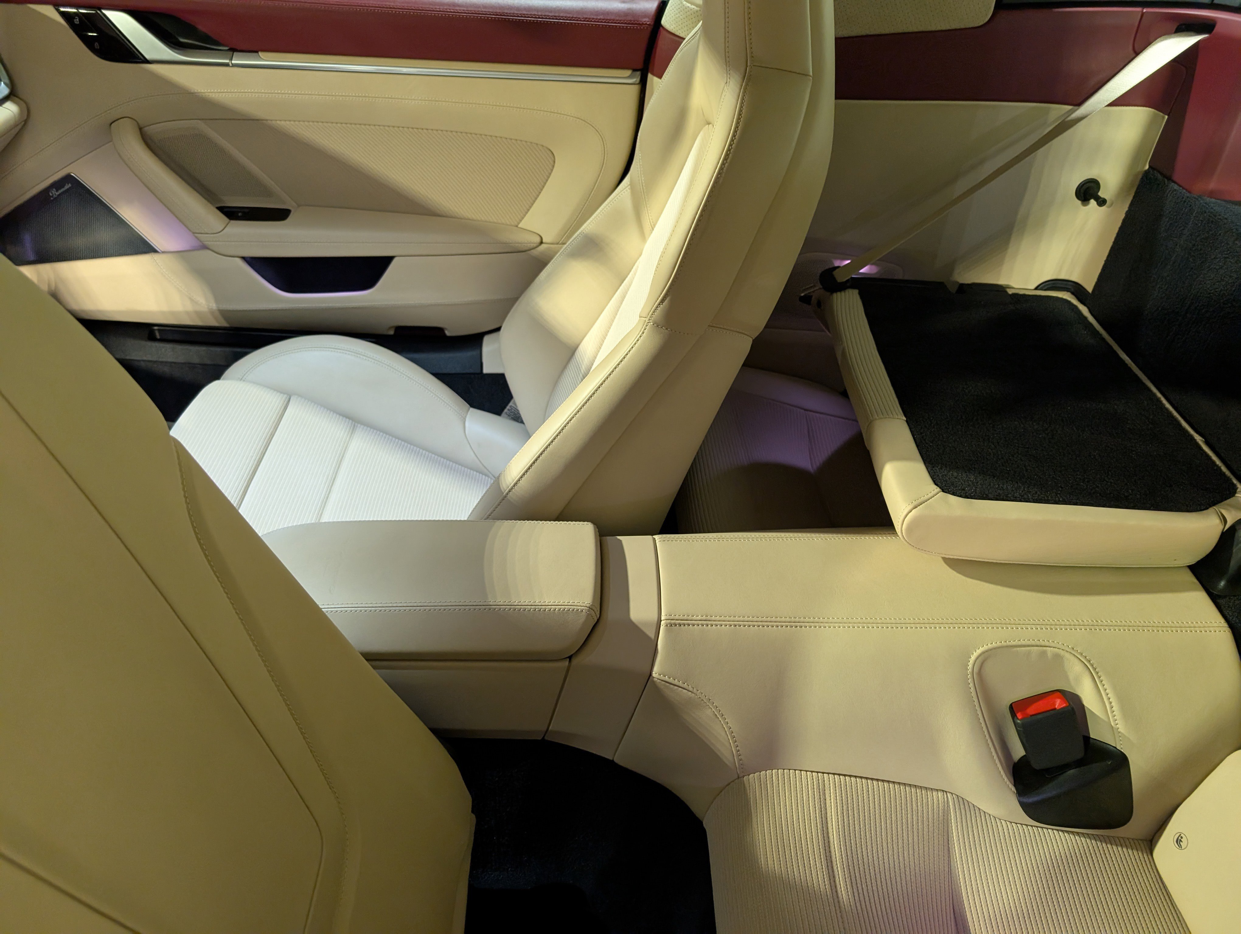 Certified 2021 Porsche 911 Targa 4S Heritage Design image 21