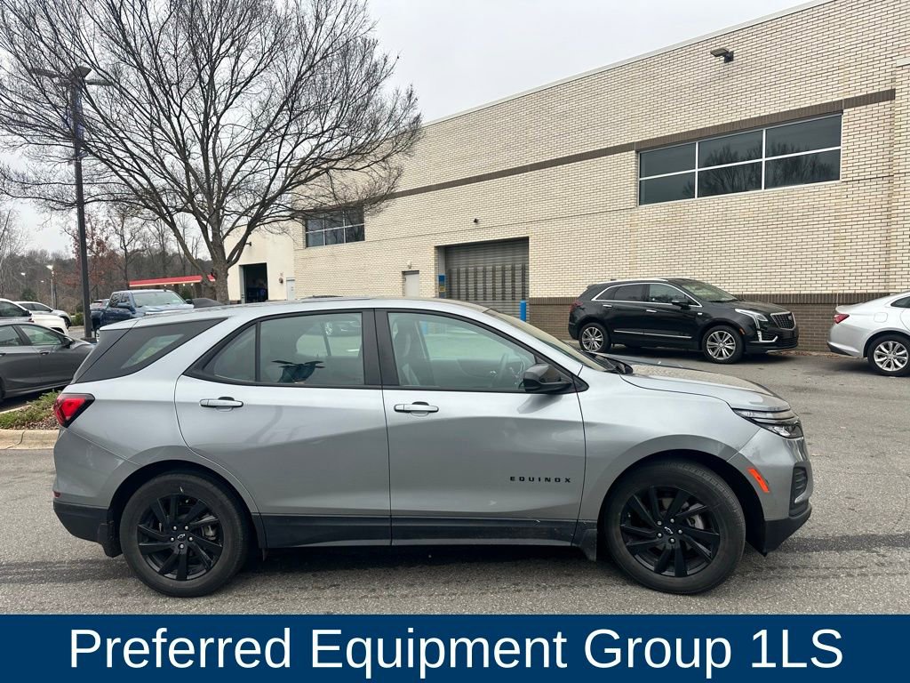 Used 2023 Chevrolet Equinox LS w/ Sport Edition image 2