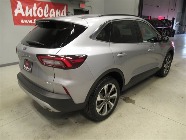Used 2024 Ford Escape Platinum AWD/4WD image 6