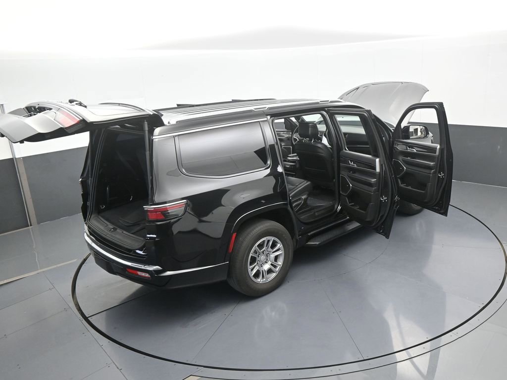 Used 2024 Jeep Wagoneer 2WD image 63