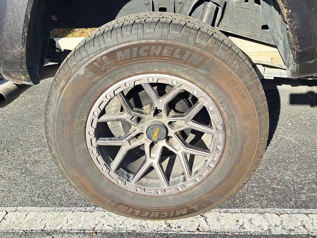 Used 2023 Toyota Tacoma SR5 image 4